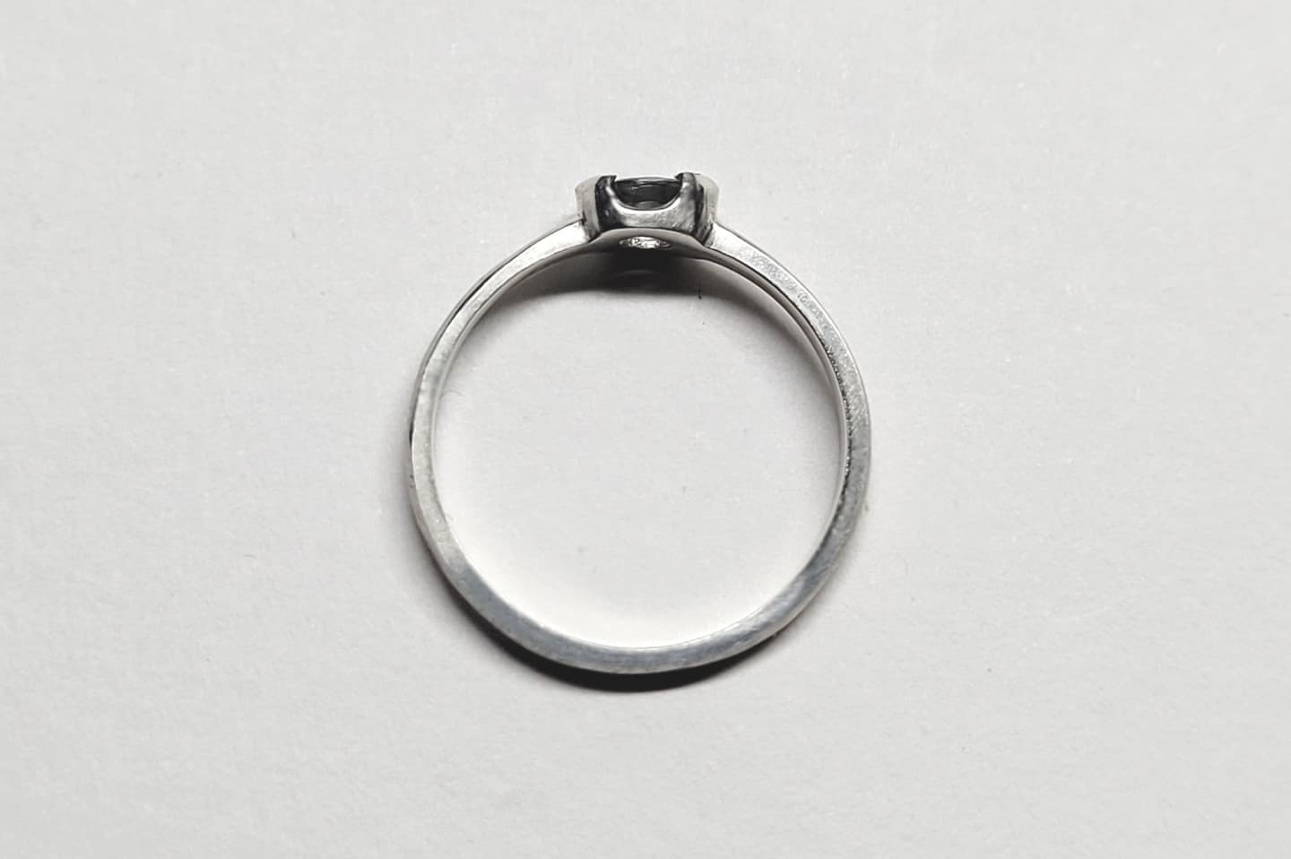 ガーネットリング