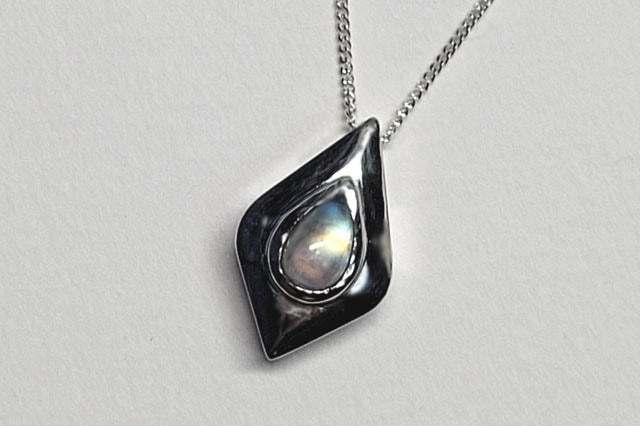 ムーンストーン