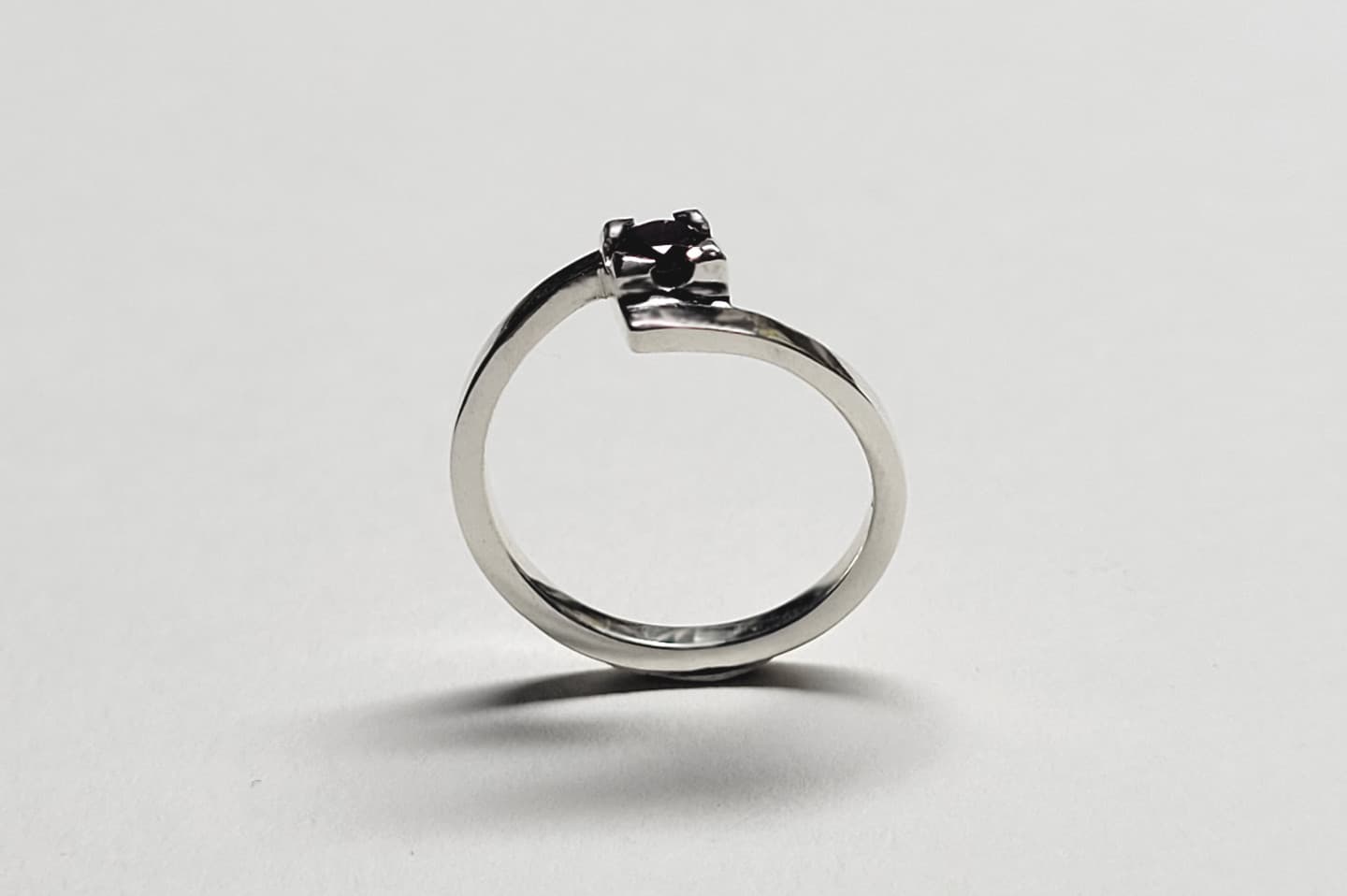 人工アレキサンドライト